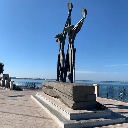 Regina Elena Taranto