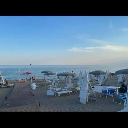 Regina Elena Taranto