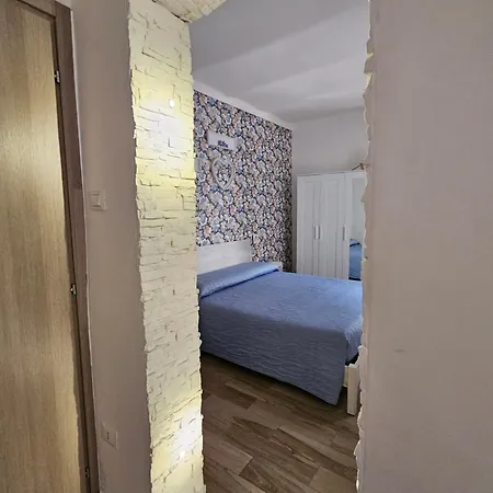 Regina Elena Taranto