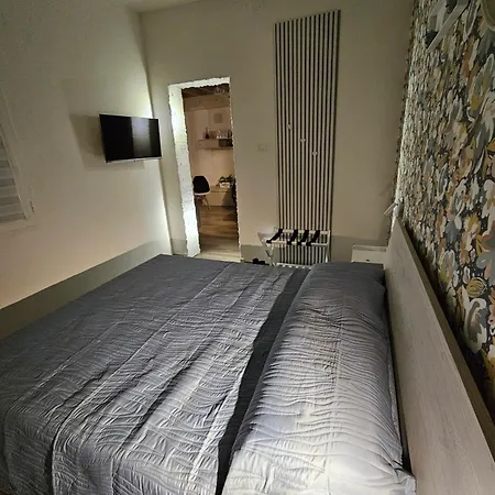 Regina Elena Apartment *