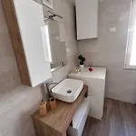 Regina Elena Apartamento